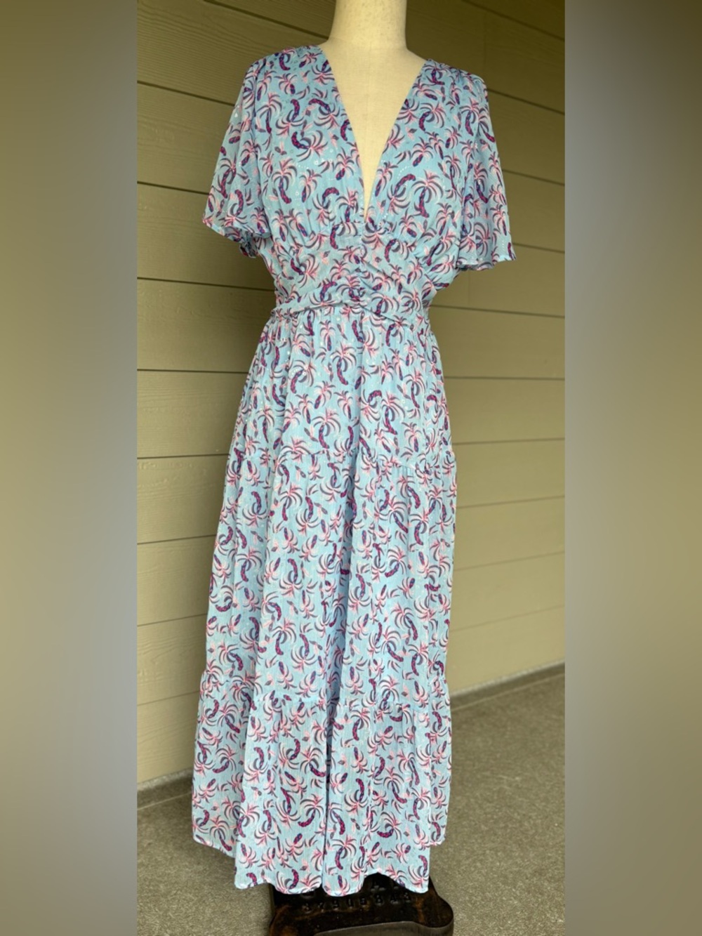 Women’s Axara Paris Dress Size L Boho Fairy Wrap Style Feminine V Neck Midi